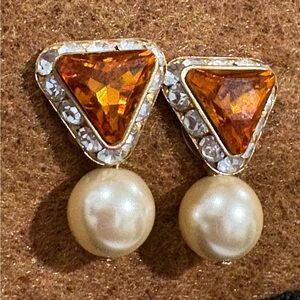 Vintage Beautiful lightest topaz crystal w Pearl drop and accent Rhinestones New